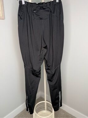 New Balance Black Men's  Running Joggers with Zip Ankles